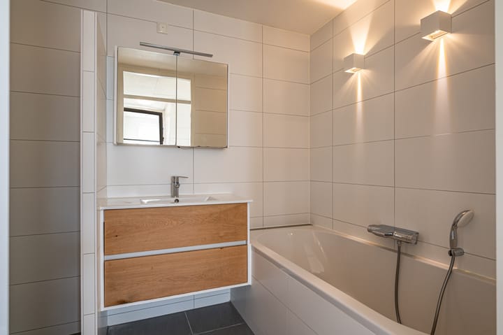 Photo 31 of Schoolstraat 12