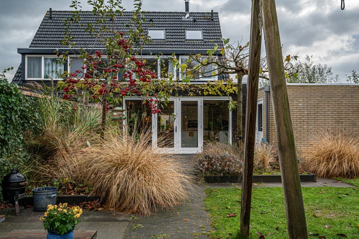 Photo 42 of Schoolstraat 12