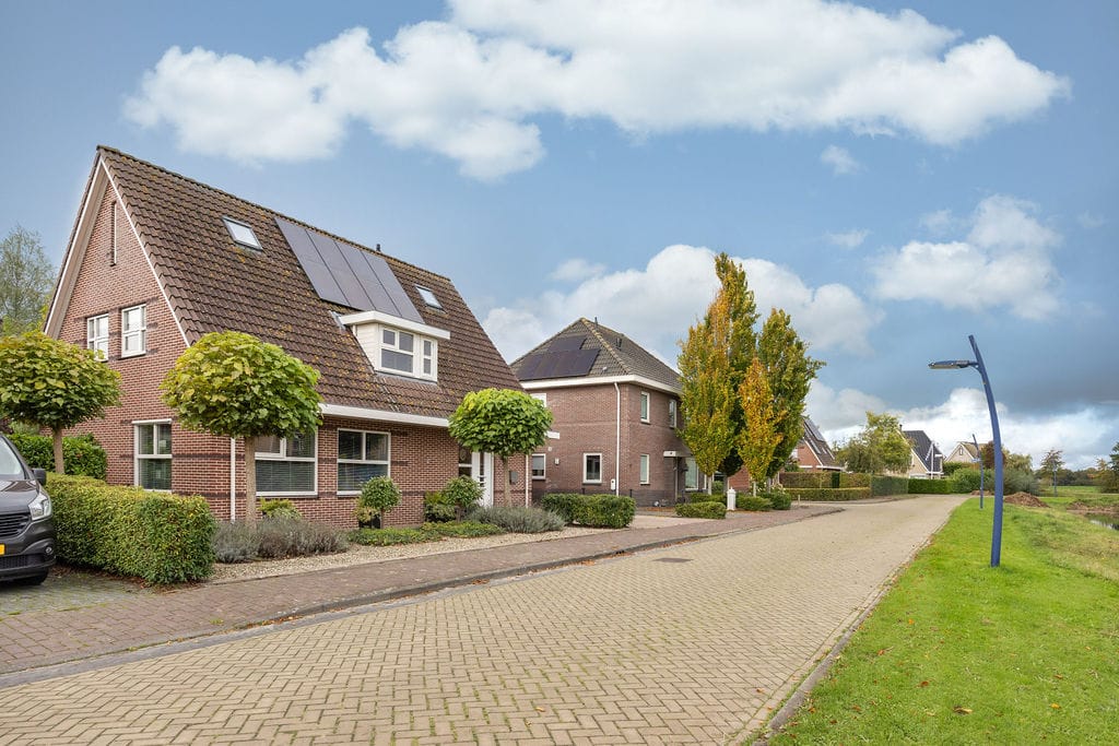 Photo 39 of Parkleane 9