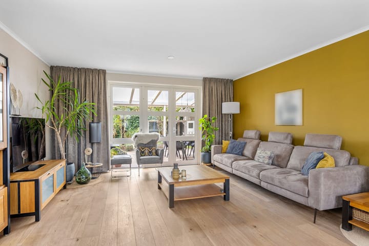 Photo 8 of Parkleane 9