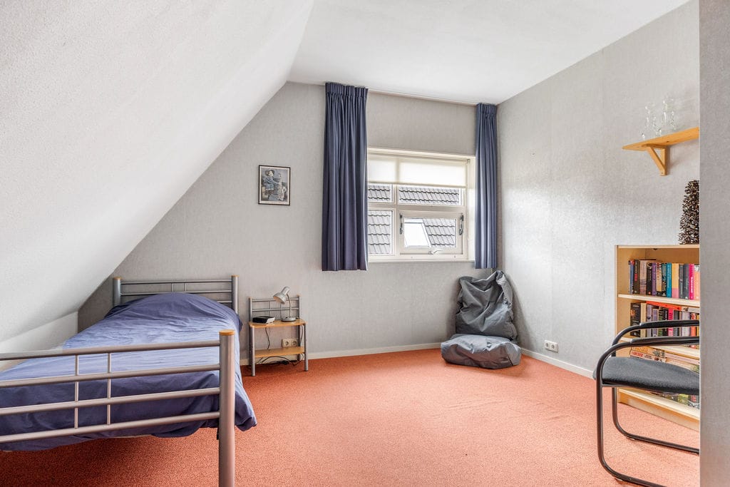 Photo 22 of Parkleane 9