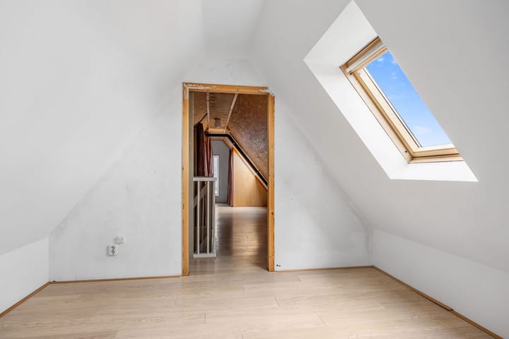 Photo 30 of Parkleane 9