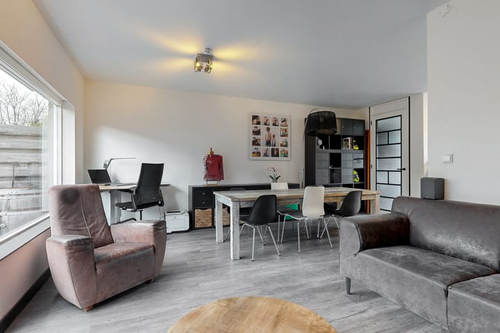 Photo 9 of Karveel 60