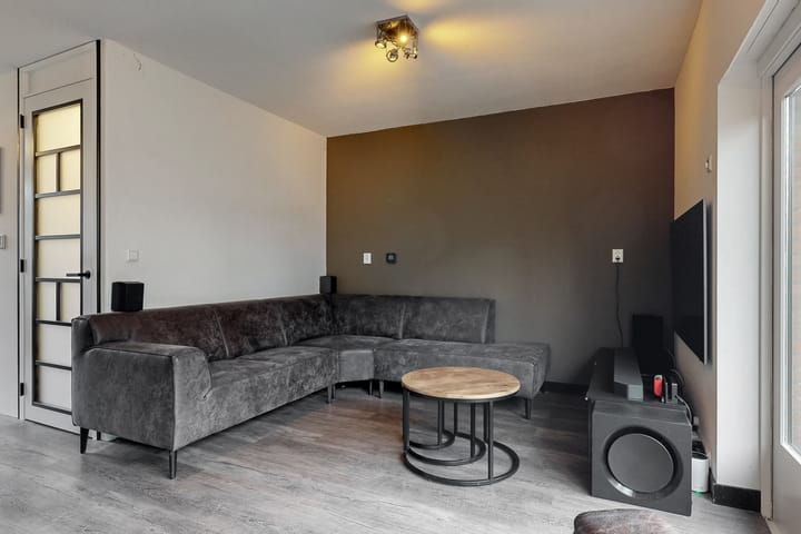 Photo 13 of Karveel 60