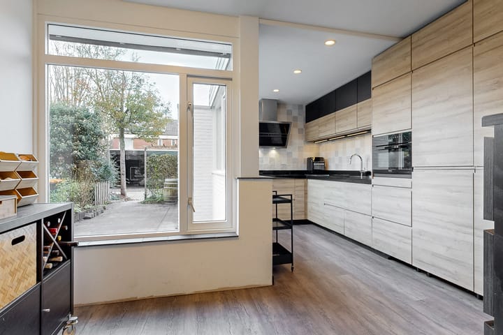 Photo 20 of Karveel 60