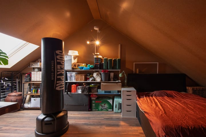 Photo 17 of Mennestraat 57