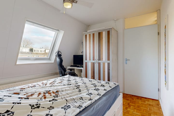 Photo 26 of Karveel 60