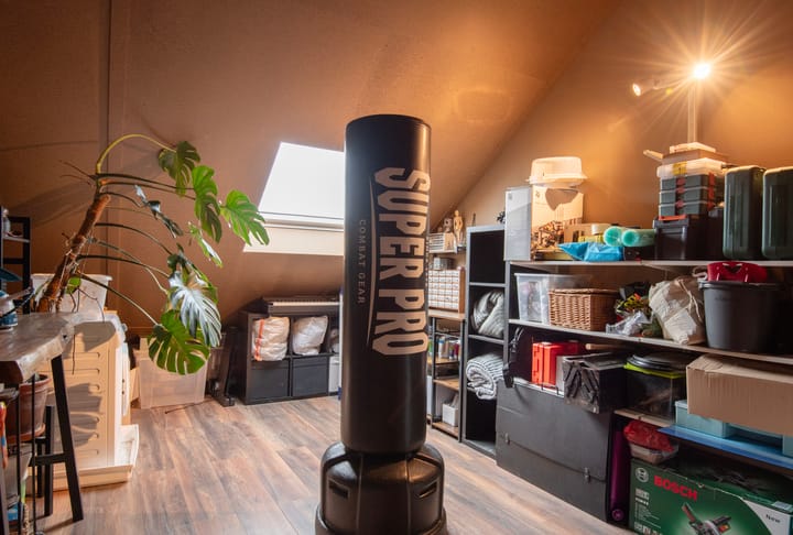 Photo 18 of Mennestraat 57