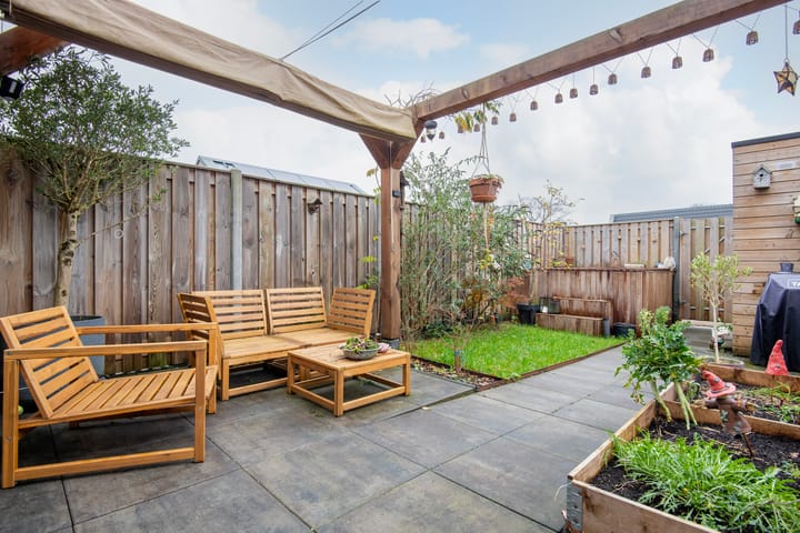 Photo 20 of Mennestraat 57