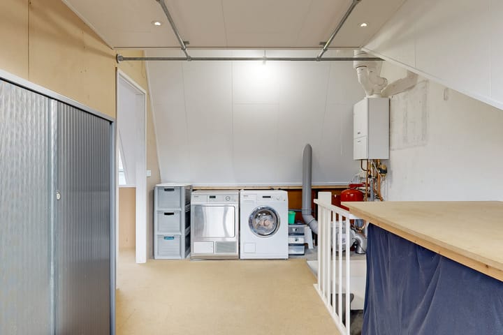 Photo 30 of Karveel 60