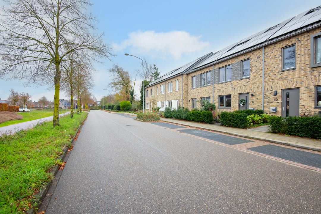 Photo 23 of Mennestraat 57