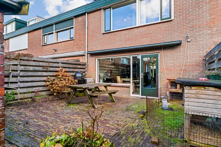 Photo 35 of Karveel 60