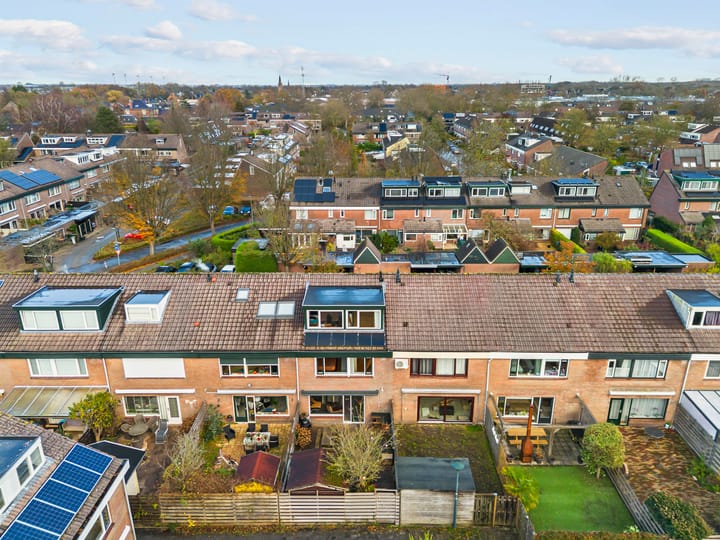 Photo 38 of Karveel 60