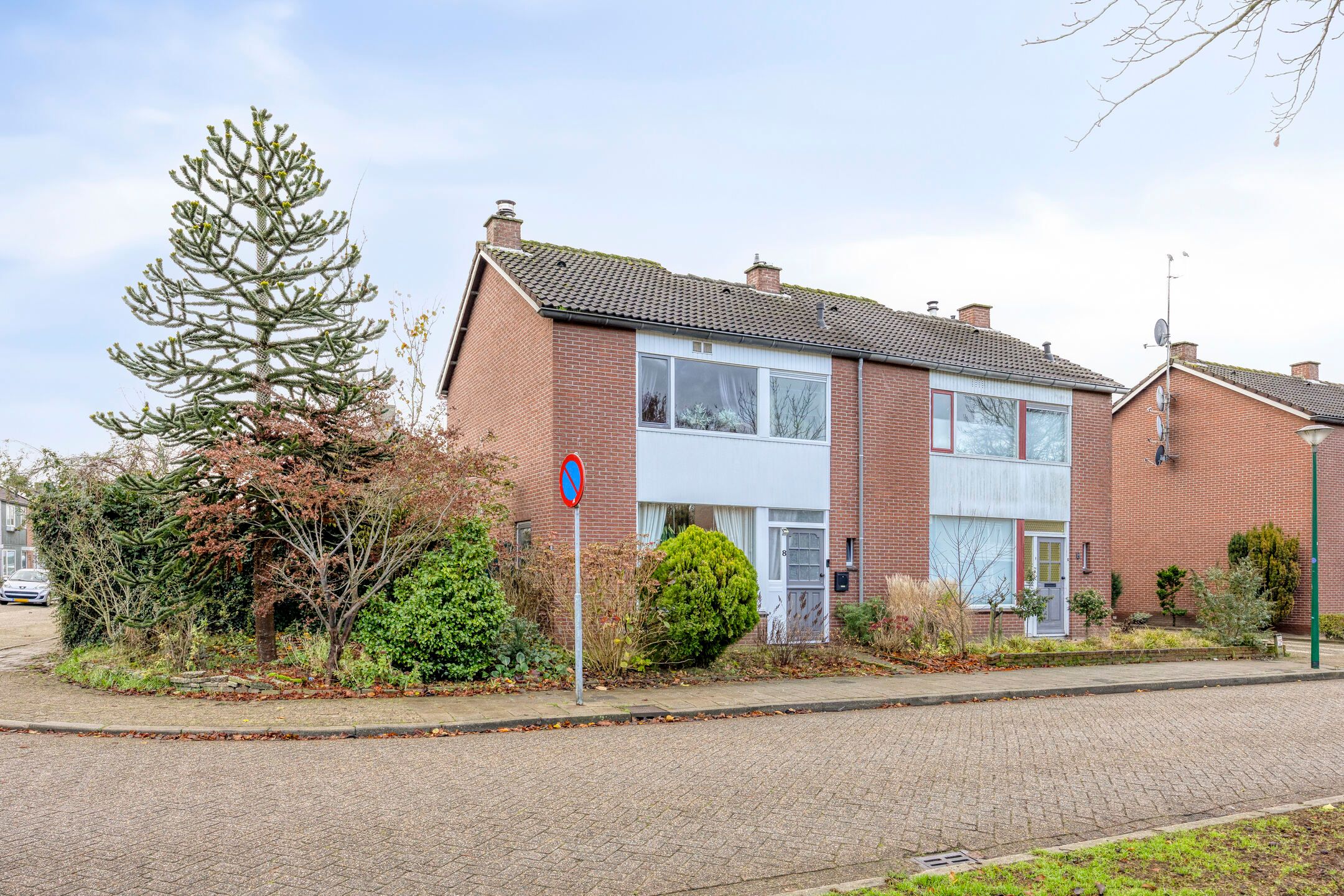 Foto 6 van Anna van Burenweg 8