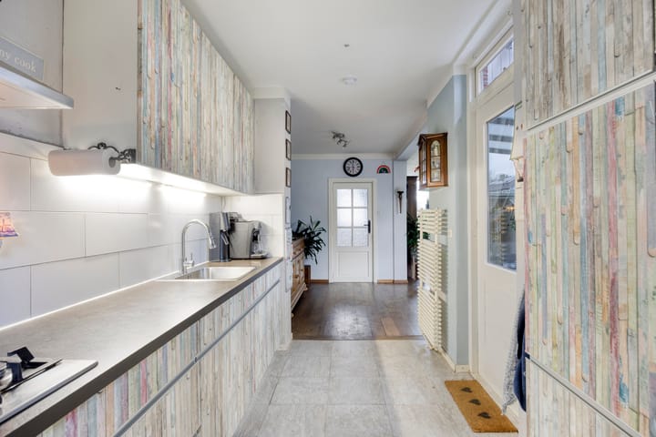 Foto 21 van Anna van Burenweg 8