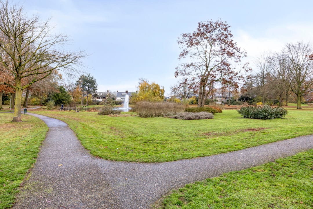 Foto 53 van Anna van Burenweg 8