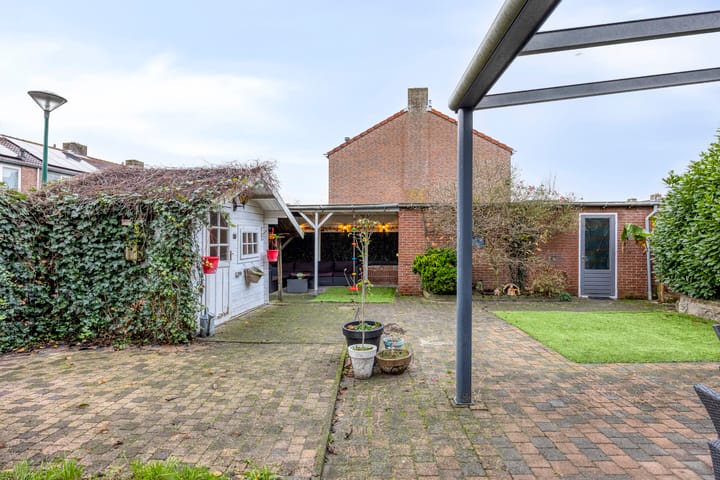 Foto 51 van Anna van Burenweg 8