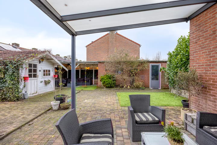 Foto 41 van Anna van Burenweg 8