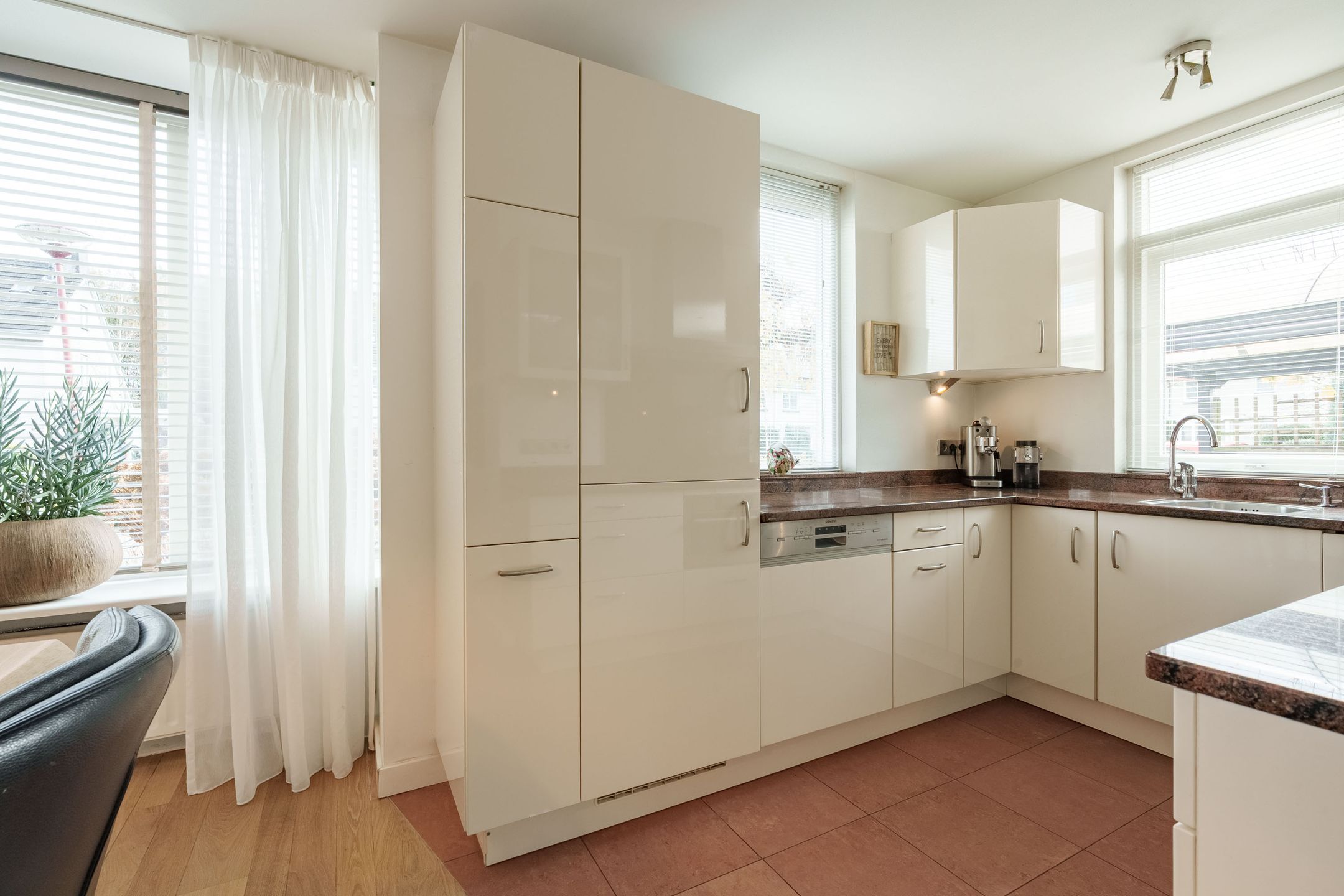 Foto 15 van Nedereindseweg 475