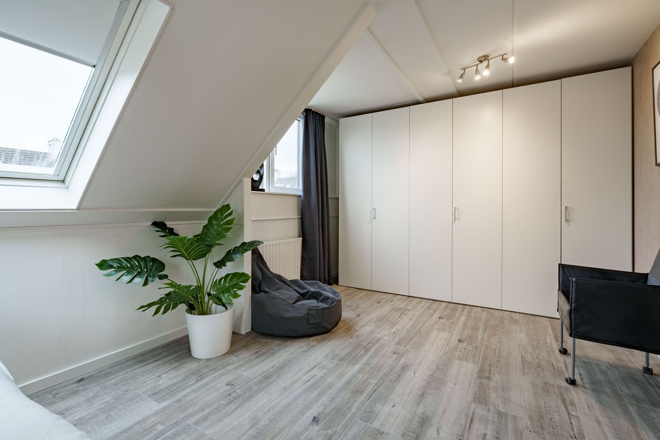 Foto 21 van Nedereindseweg 475