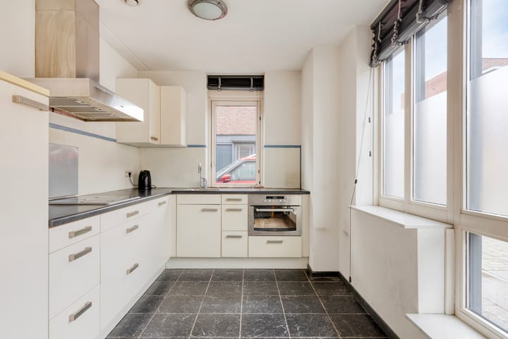 Foto 15 van van Postelstraat 32