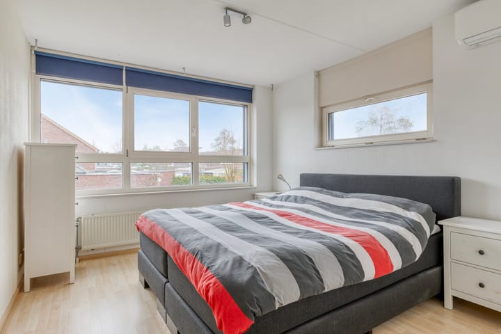 Foto 20 van van Postelstraat 32