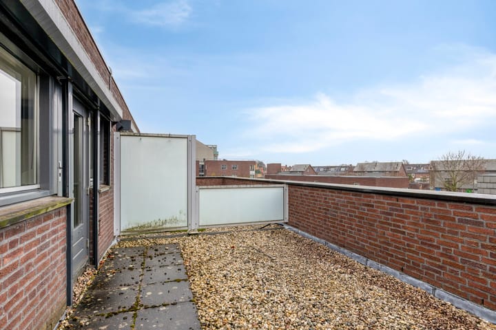 Foto 32 van van Postelstraat 32