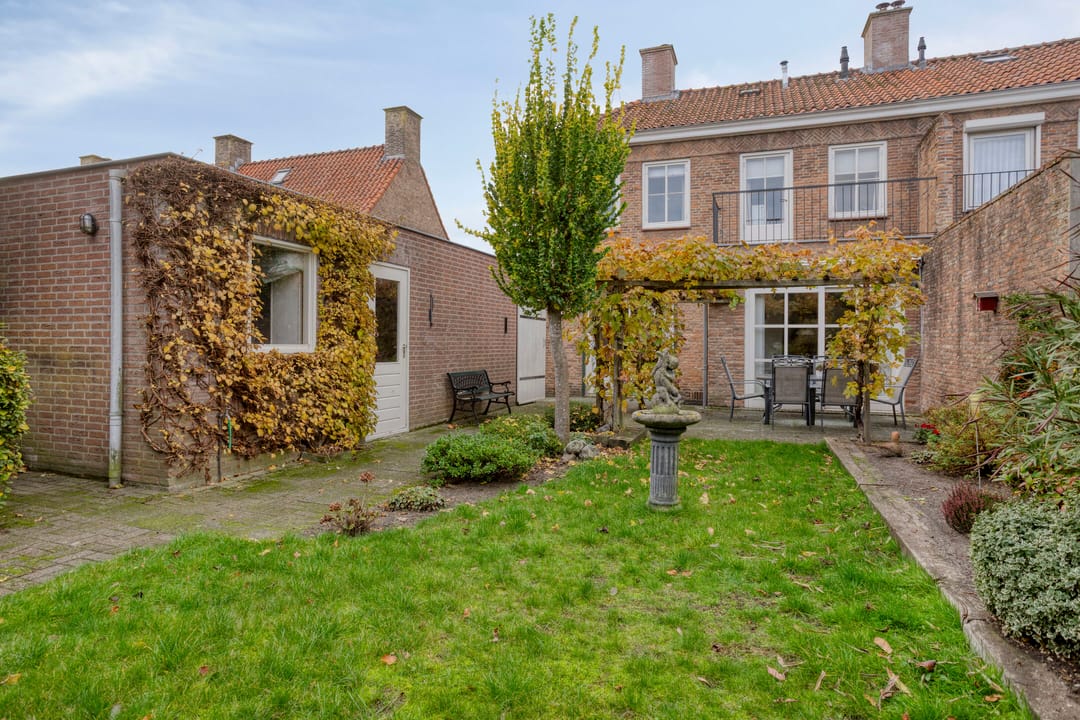 Foto 31 van Stationsstraat 86