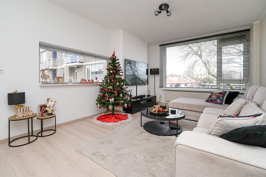 Foto 1 van Burgemeester Crezéestraat 81