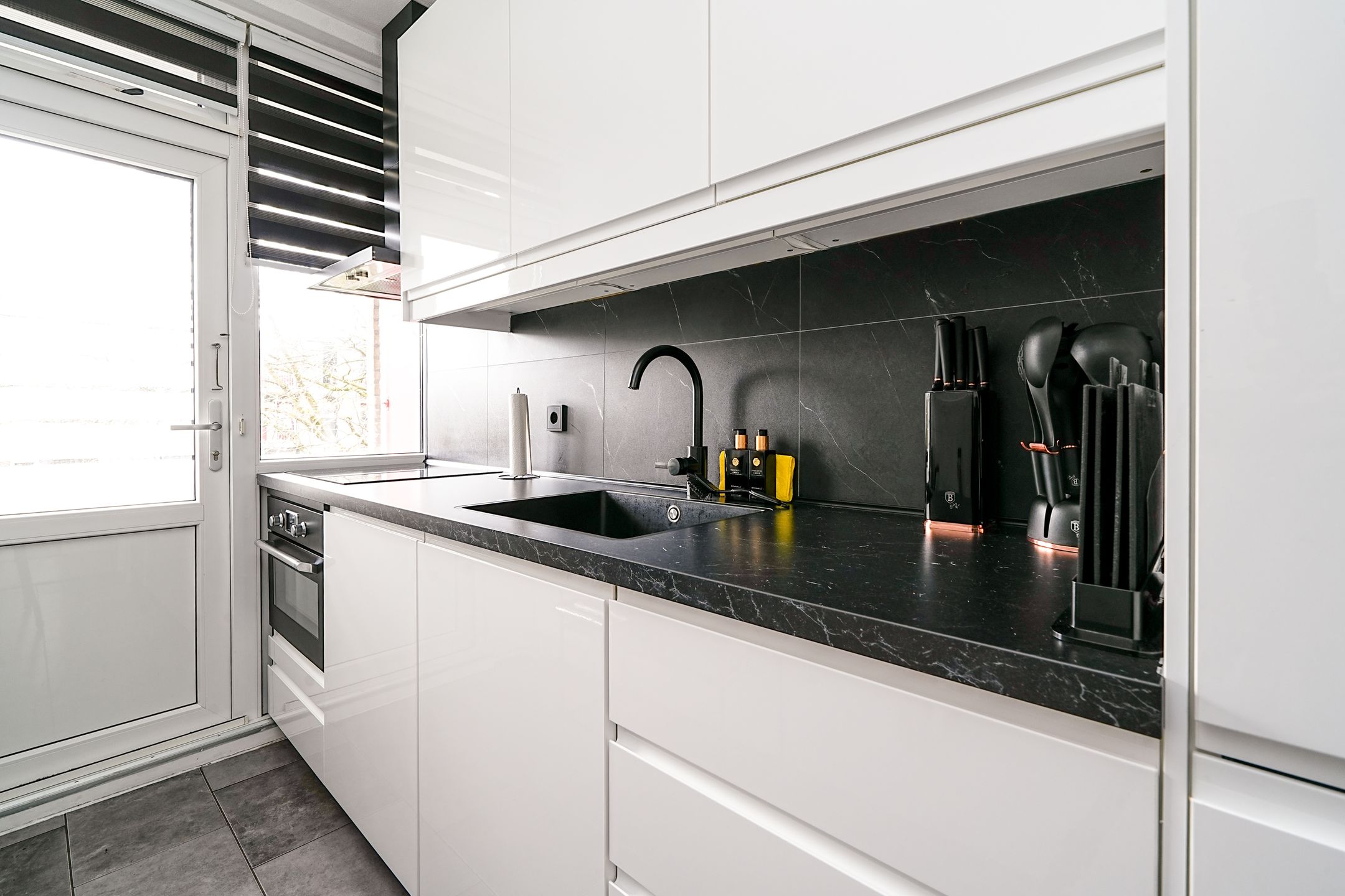 Foto 21 van Burgemeester Crezéestraat 81