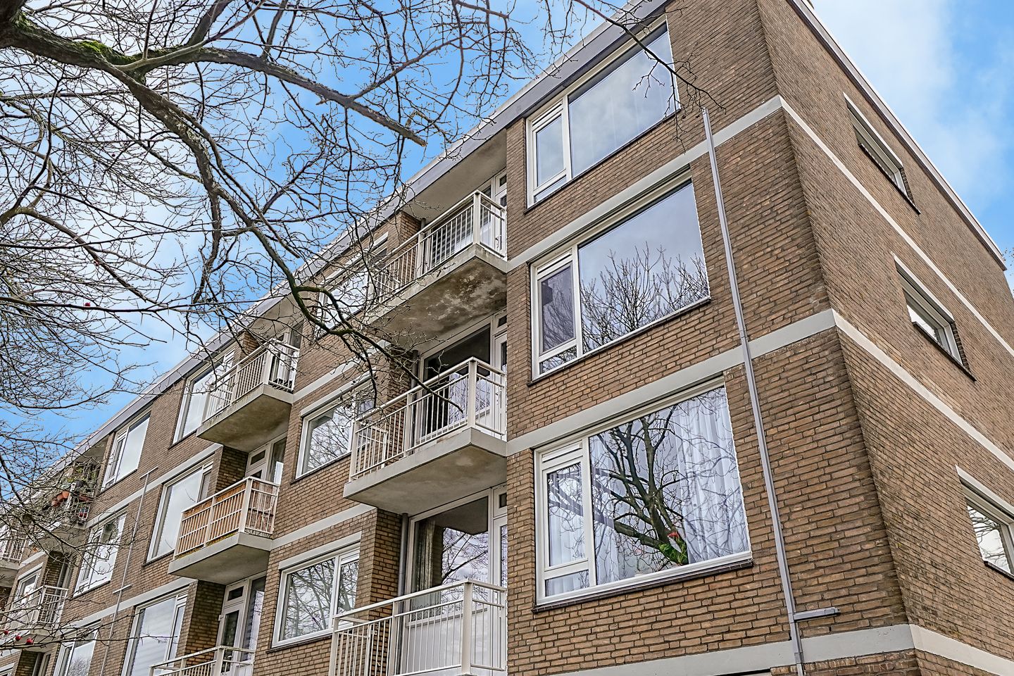 Foto 29 van Burgemeester Crezéestraat 81