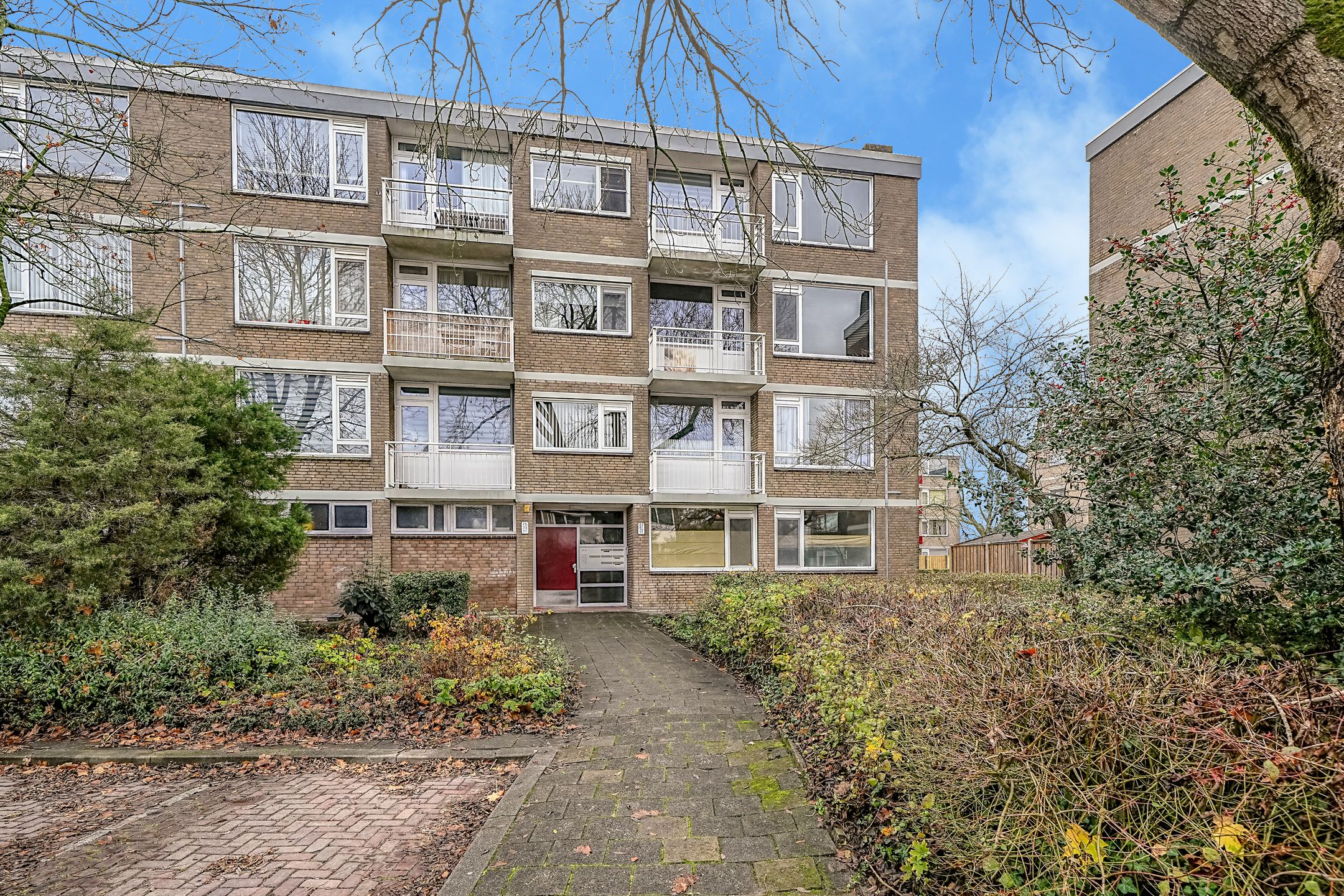 Foto 30 van Burgemeester Crezéestraat 81