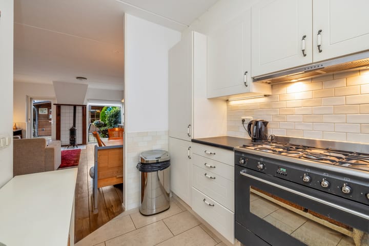 Foto 24 van Diaconiestraat 30