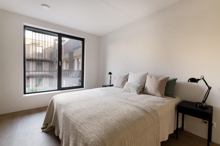 Photo 12 of E.J. Ruijgplein 62