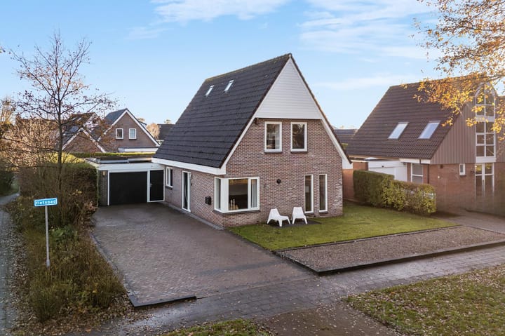 Foto 1 van Bernhardlaan 76