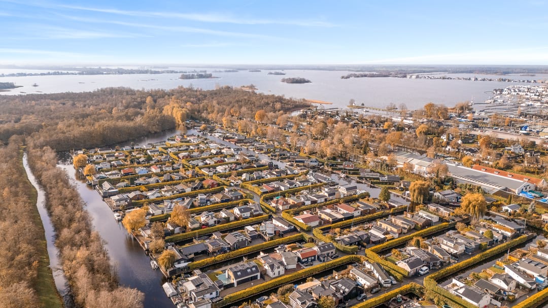 Photo 22 of Oud-Loosdrechtsedijk 113-CH6