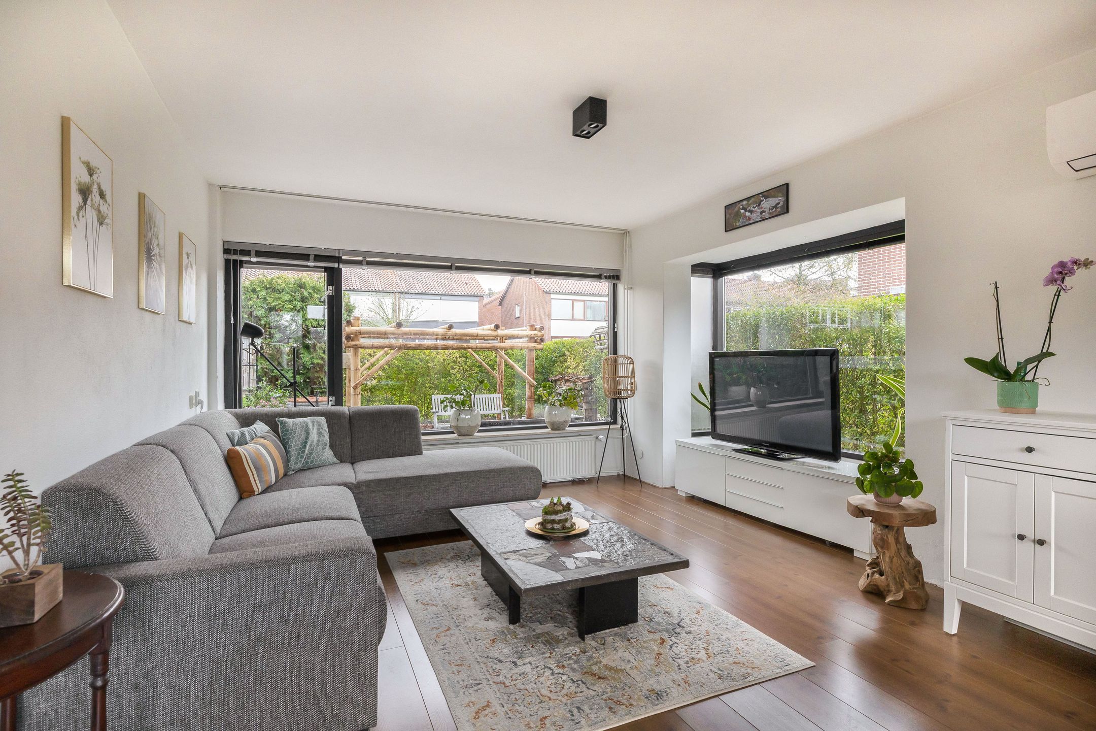 Photo 12 of van Alkemadelaan 44