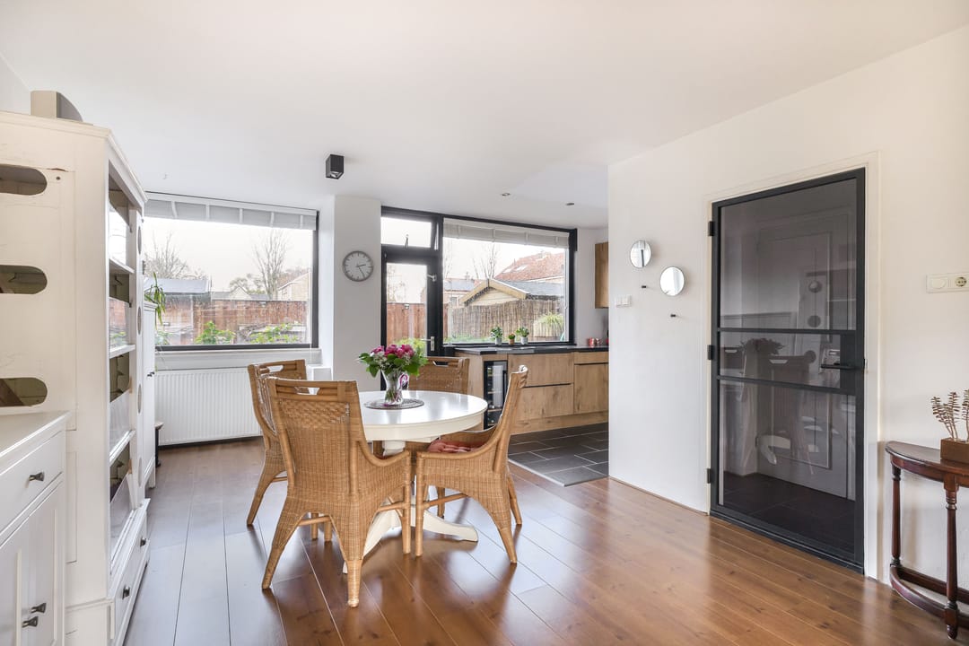 Photo 16 of van Alkemadelaan 44