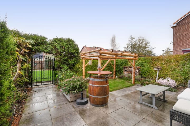 Foto 24 van van Alkemadelaan 44