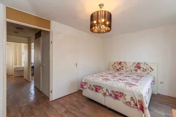 Foto 22 van Wim Sonneveldplein 22