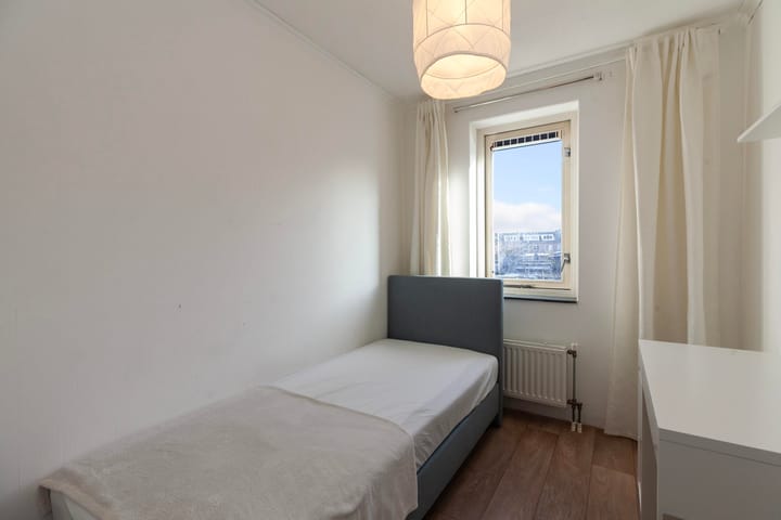 Foto 28 van Wim Sonneveldplein 22