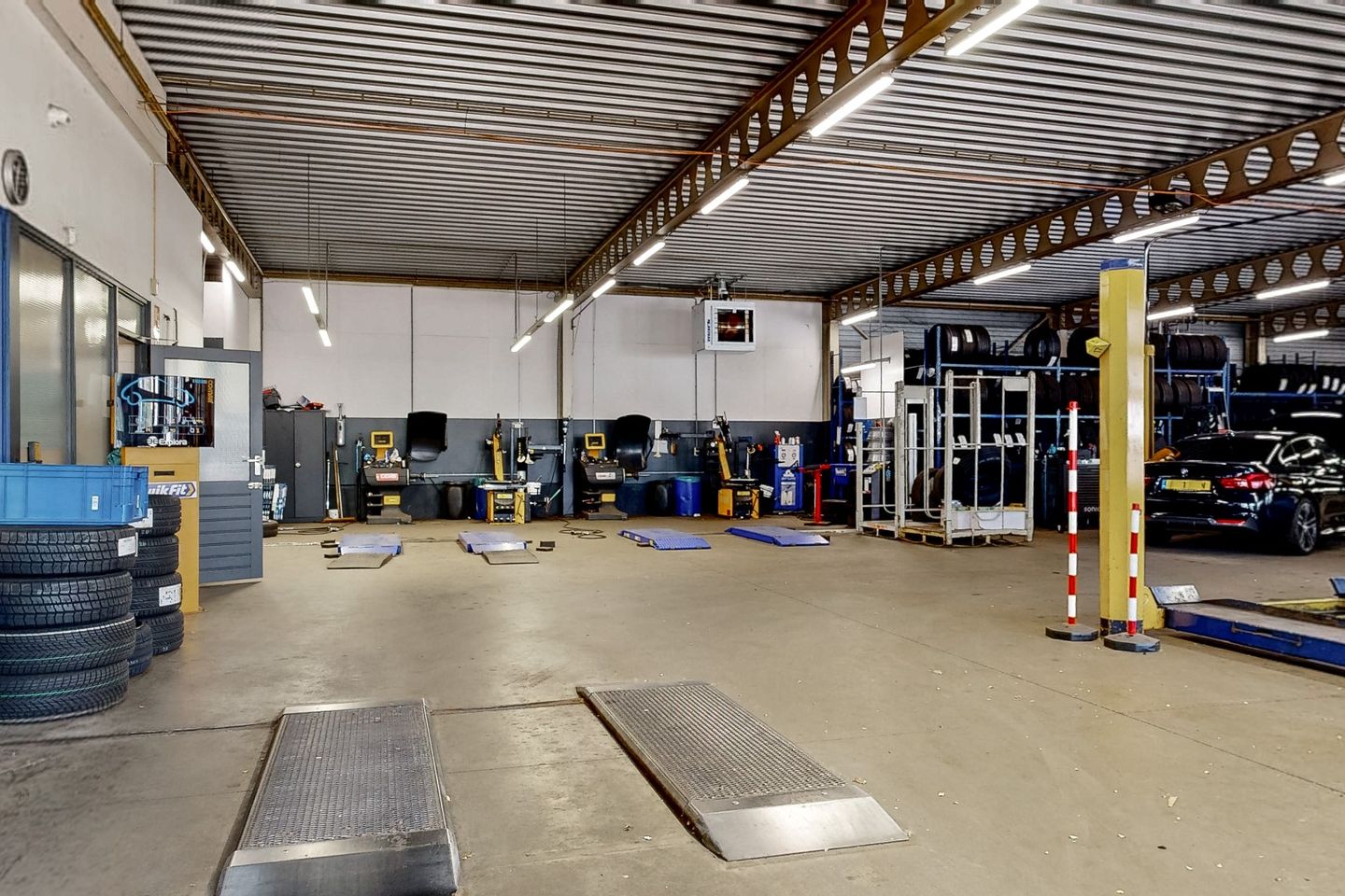 Bekijk foto 5 van Keulsebaan 502