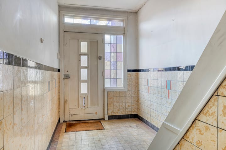 Photo 9 of Kwaadeindstraat 98