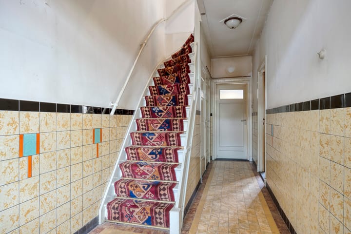 Photo 6 of Kwaadeindstraat 98