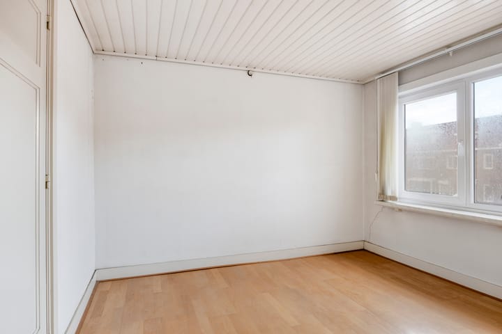 Photo 24 of Kwaadeindstraat 98