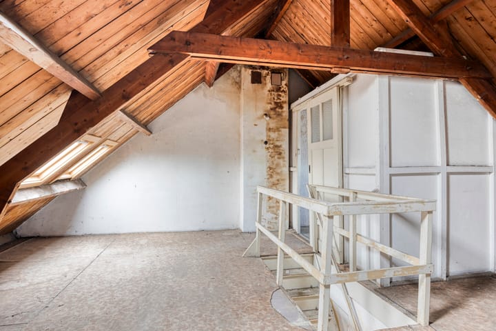 Photo 34 of Kwaadeindstraat 98