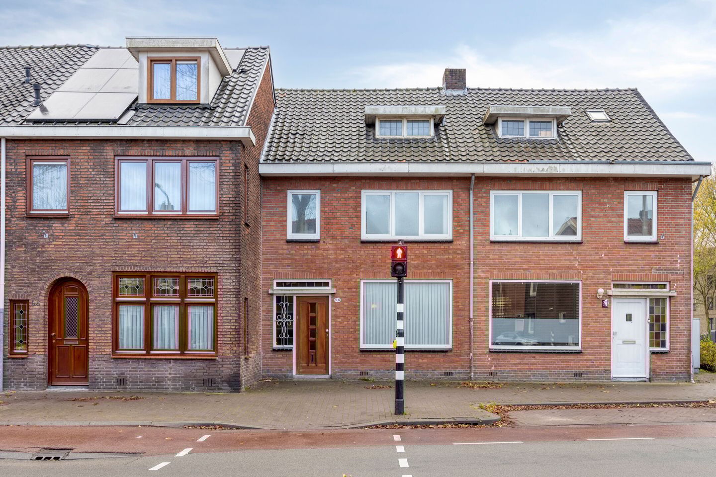 Photo 1 of Kwaadeindstraat 98