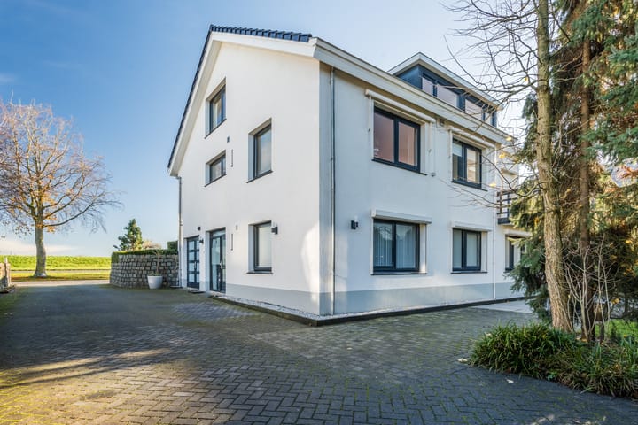 Foto 77 van Beukenweg 6