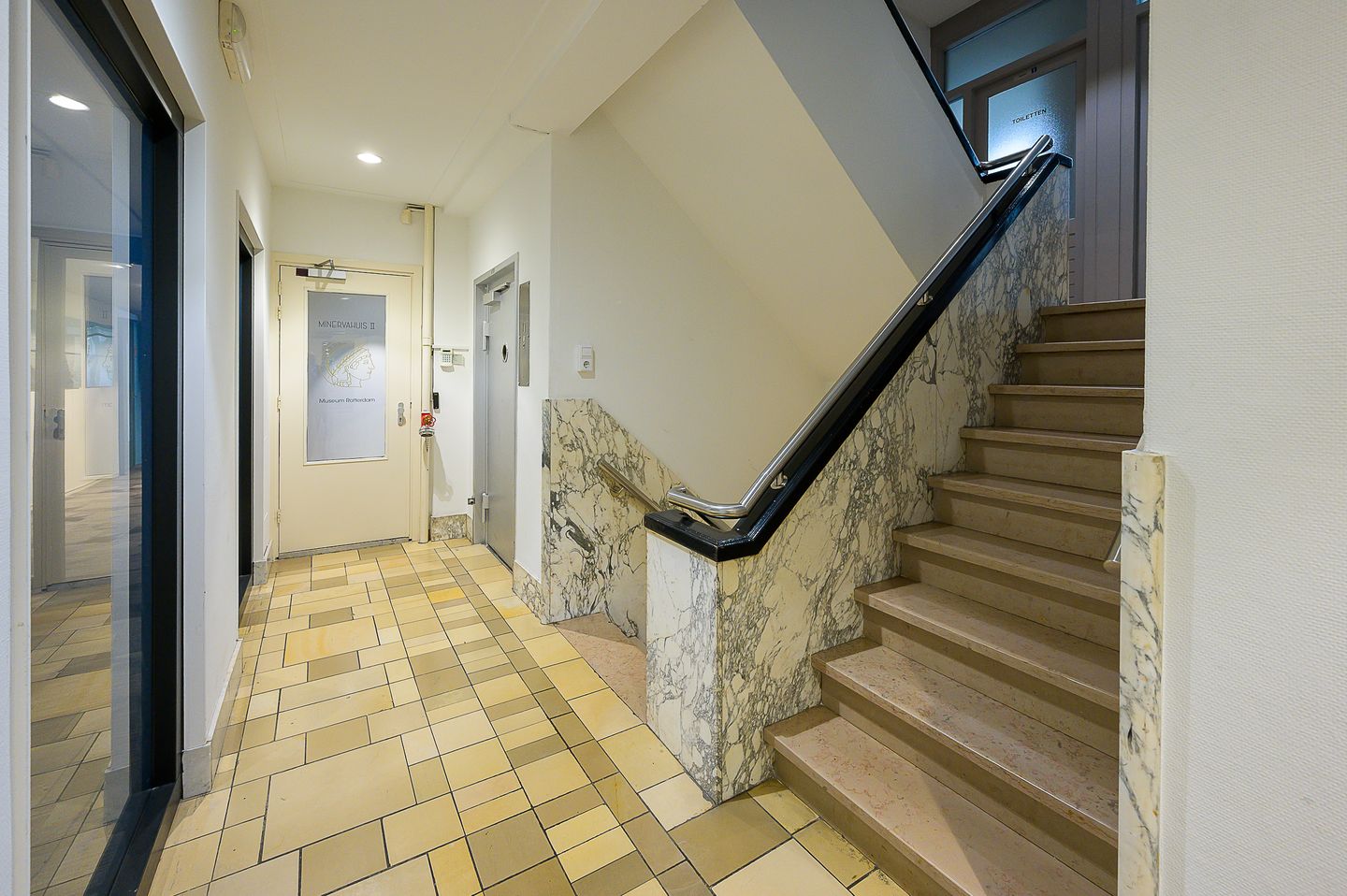 View photo 5 of Meent 94