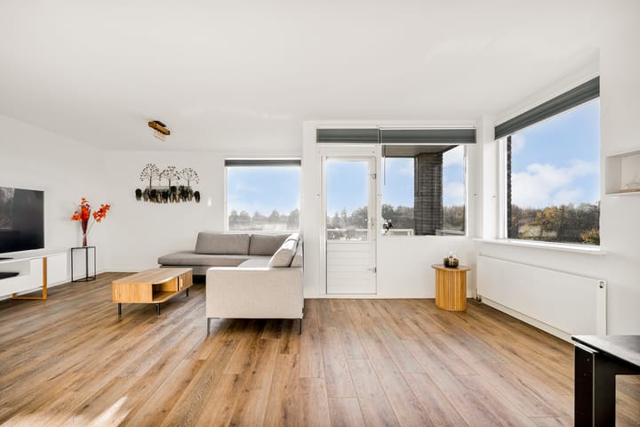 Foto 7 van J.T.P. Bijhouwerhof 79